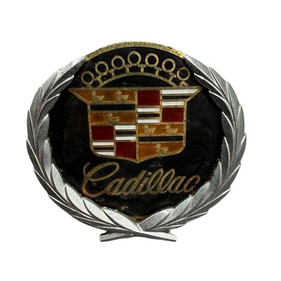 Cadillac Automobile Plate With “ Cadillac Wreath and Crest” Logo Vintage - Picture 10 of 11